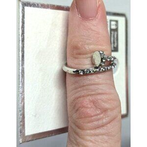 New Silver Tone Ring Size 2 Rhinestones Bypass Wrap Nail Design PInky Midi‎ Ring